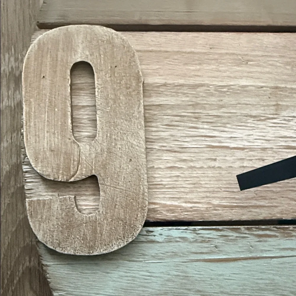 Reclaimed Wood Beach Clock: Sea Foam and white wash
